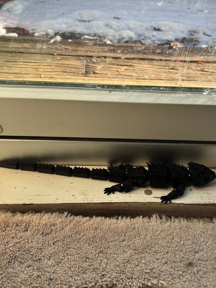 Giant 3D printed lizard product image (1)