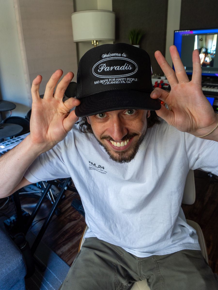 Welcome to Paradis Foam Trucker Hat product image (6)