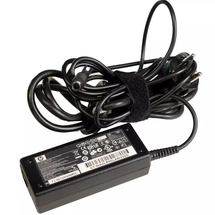 HP 65W AC Adapter product image (1)