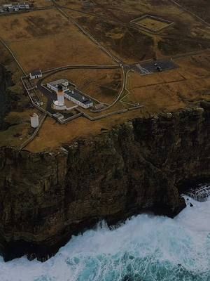 Parked at the edge of the world — Dunnet Head, the northernmost point of mainland Britain. A breathtaking Scottish escape where campervans can stay overnight and wake up to sweeping sea cliffs, seabirds, and endless horizon.  #scotland #dunnethead #nc500 #vanlife #vanlifefamily 