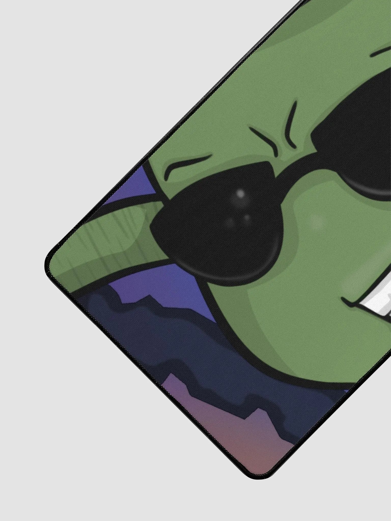 Worm mouse pad 15.5