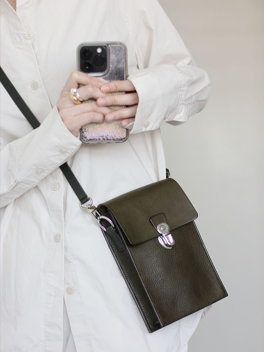 Vegetable Tanned Leather Satchel in Oliva product image (7)