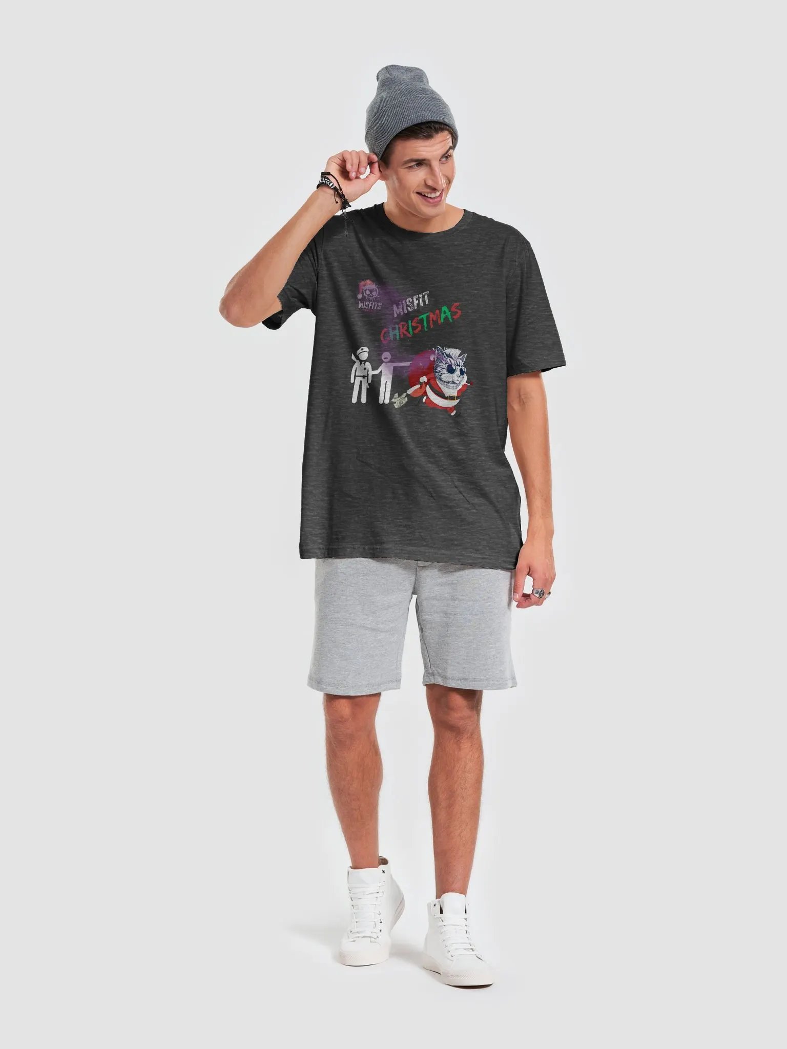 Misfits Christmas Cat - T-Shirt product image (56)