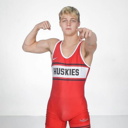 #wrestling #wrestlerlife #wrestlinggear #wrestlingteam #wrestlingcommunity #collegewrestling #abs #amatuerwrestling #wrestler...