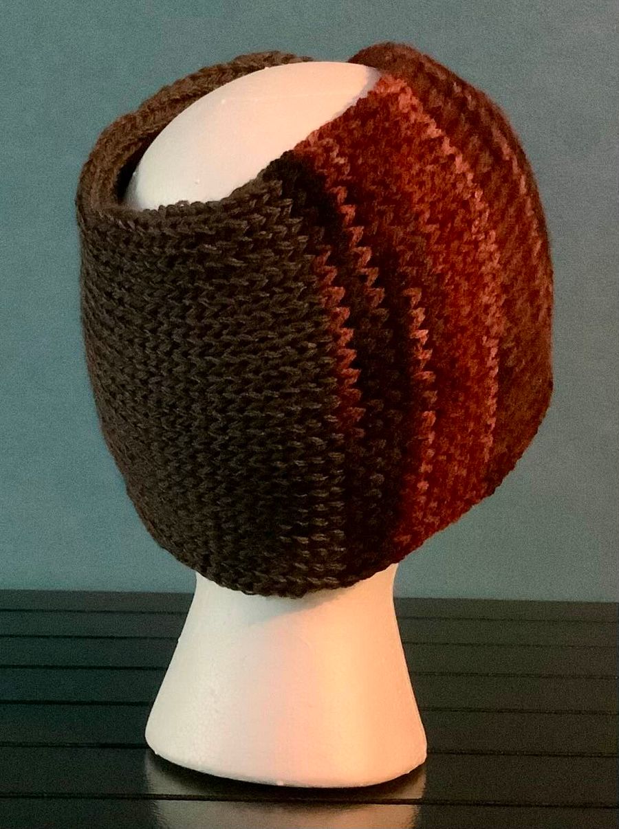 Vamp and Graphite Ear Warmers Wide Width product image (4)