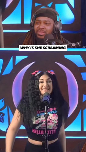 I’m SCARED! Why is she SCREAMING 😱 
(KICK: AceInTheKitchen)

#fyp #reels #explore #aceinthekitchen #kickstreamer #femaleartis...