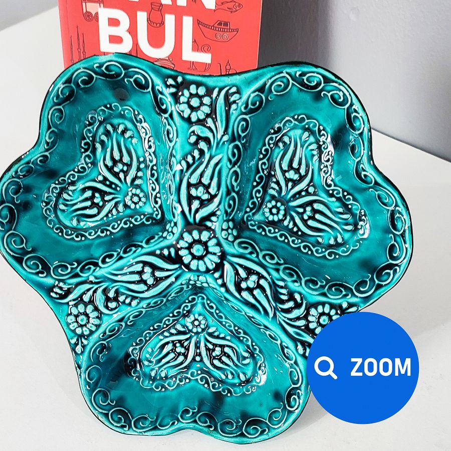 Ceramic snack dish (hearts) — handmade pottery product image (4)