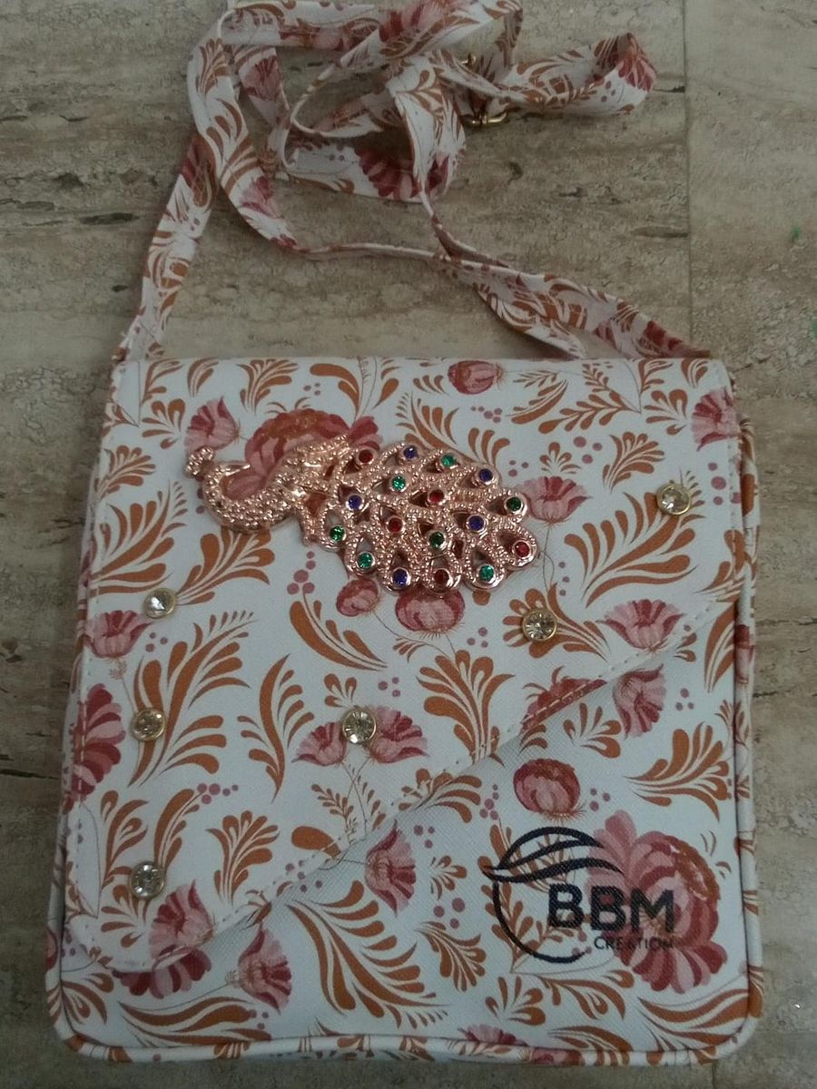 LADY HAND BAG product image (3)