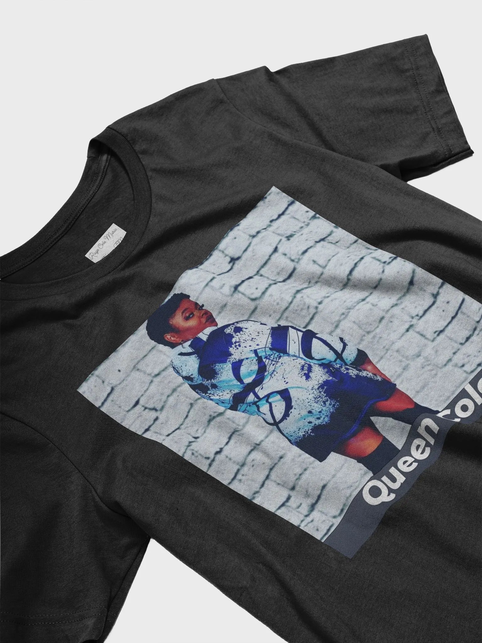 Queen Cole Black and White Tee product image (3)