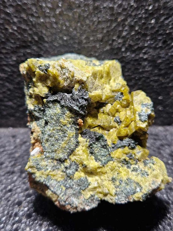 Cristalli di Epidoto product image (1)