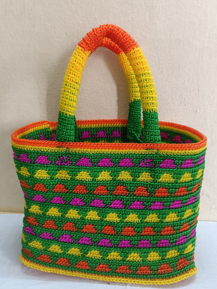 Crosia wire basket product image (1)