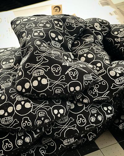 New and only on Etsy! Skull and crossbones wrist cushions ☠️☠️☠️ Stay comfy while you work and game and fight carpal tunnel. ...