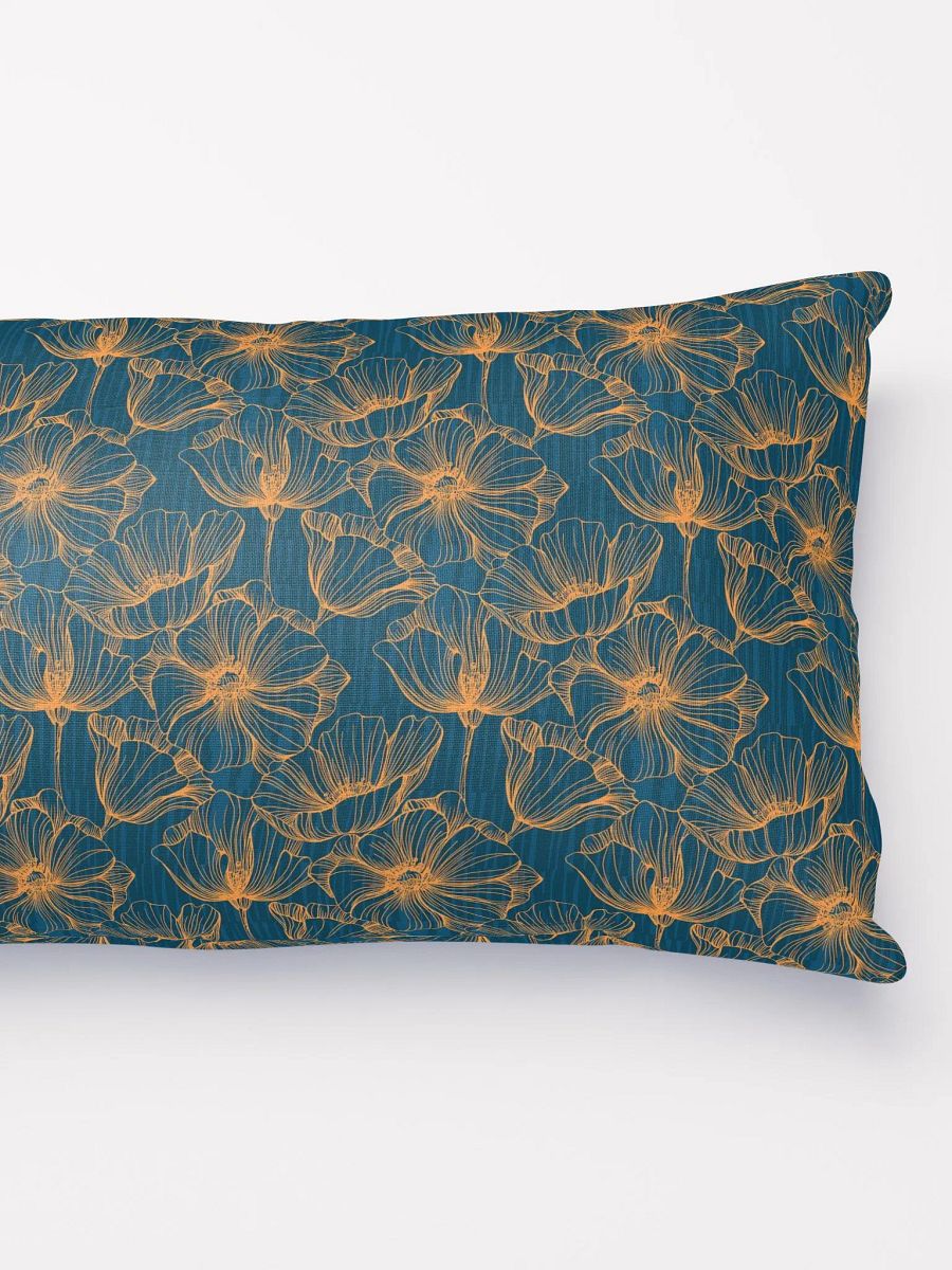 Dark Romantic Floral | Basic Pillow product image (4)