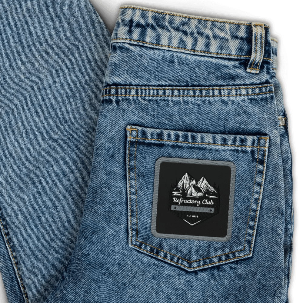 Patch Brodé Carré Noir et Gris product image (5)