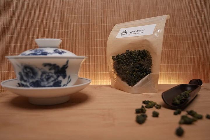 梨山茶 Lishan Oolong Tea product image (1)