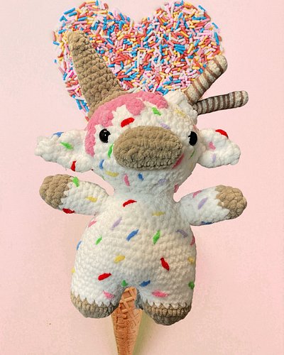 With all these heat waves I figured an Ice Cream Cow made sense. Check out the other flavors available in my shop (link in bi...