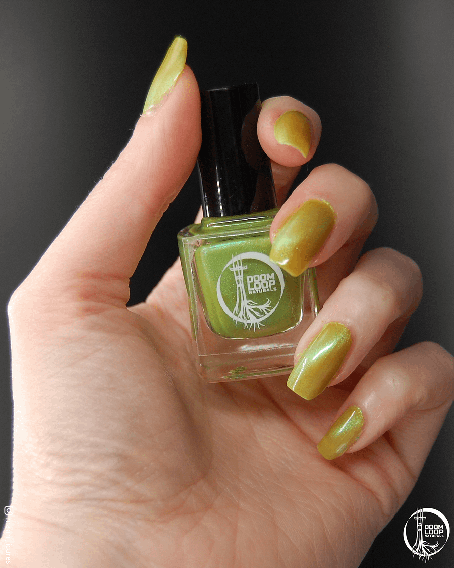 THE DAYLIGHT OF OUR RAGE - Magnetic Green and Neon Yellow Polish product image (5)