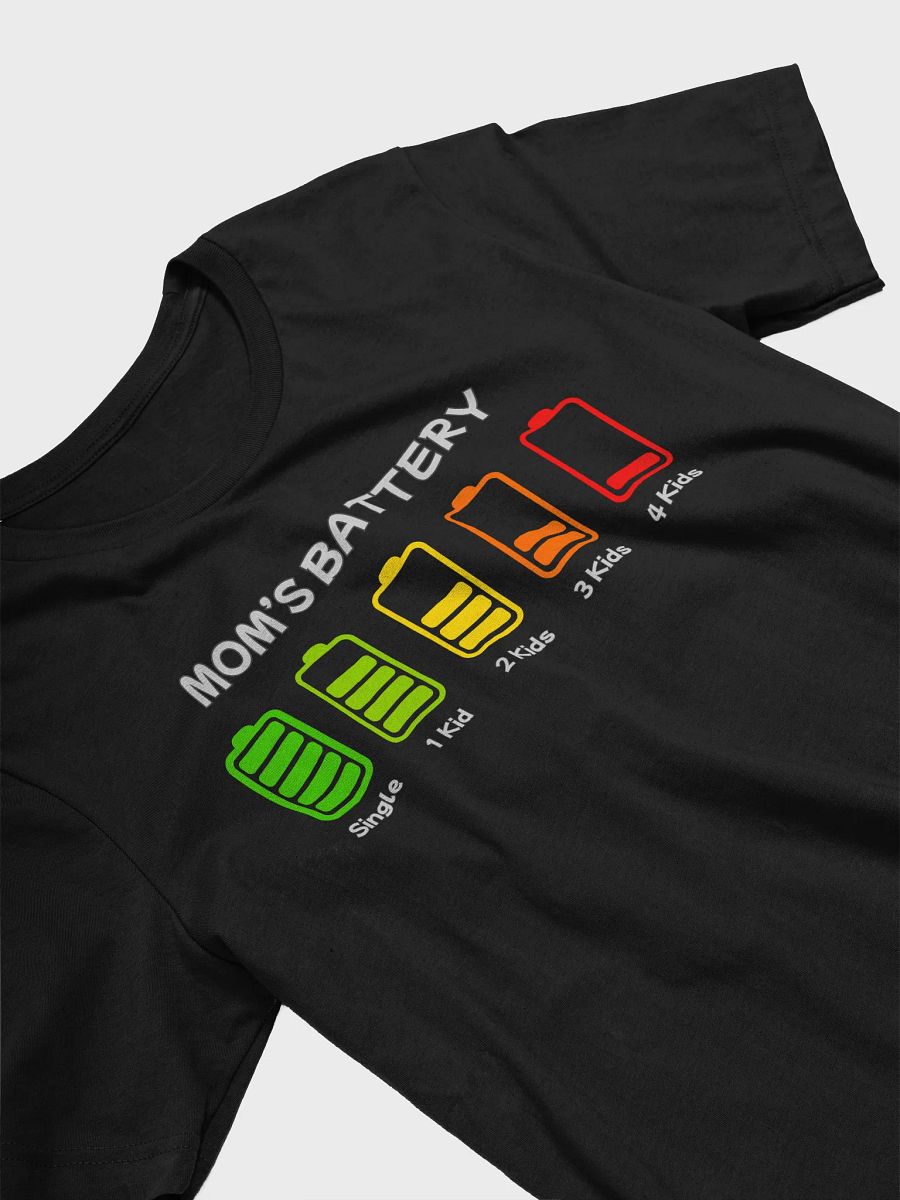 Mom's Battery Level T-Shirt product image (3)