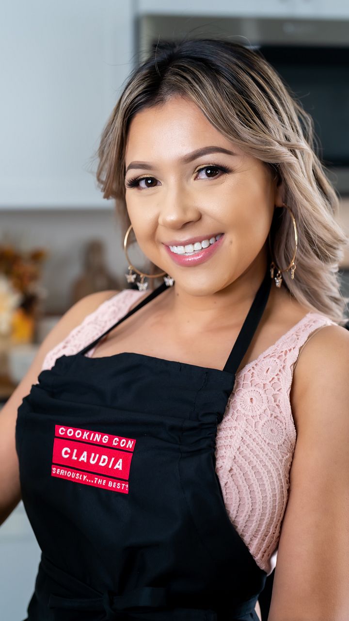 Cooking Con Claudia Embroidered Apron Seriously The Best!!! (Magenta) product image (1)