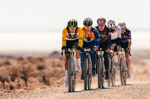 Cycling in the moments.
•
The 1st of 4 stops for the @utahgravelseries 
And it was big day for all involved!
•
Cheers to ever...