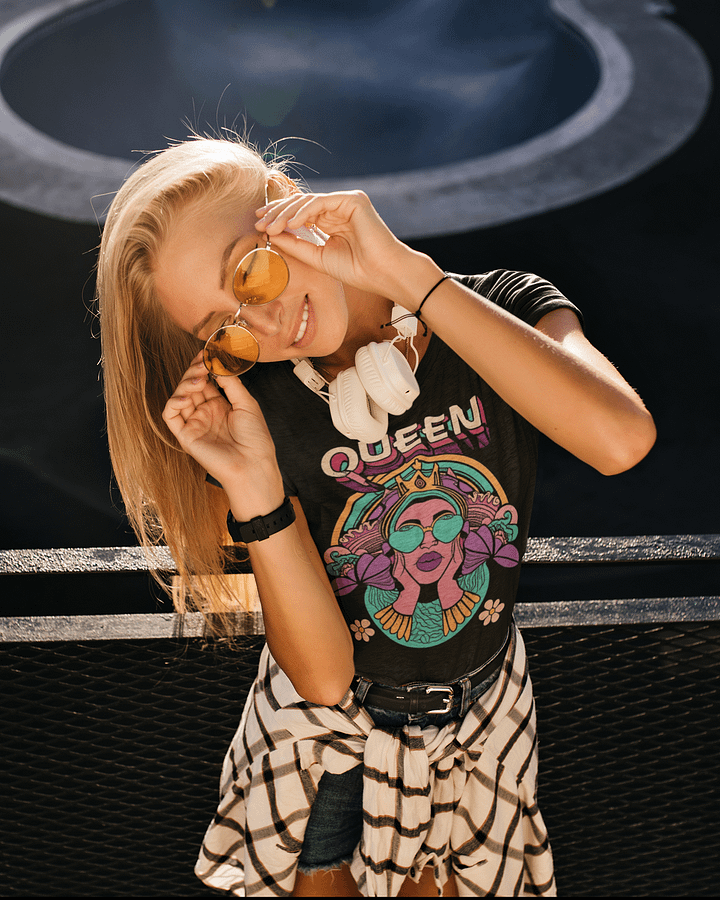 Queen Zelda Womans Tee product image (2)