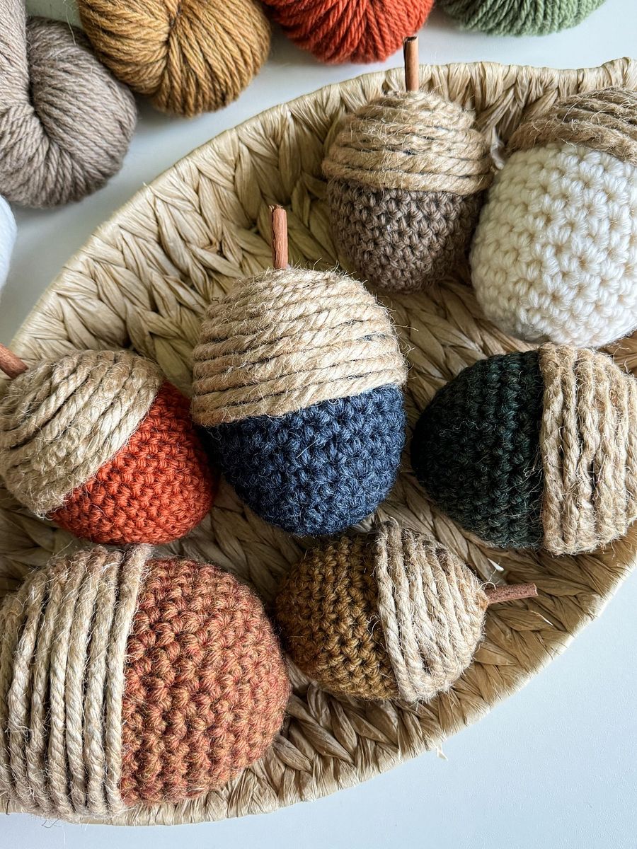 Rustic Farmhouse Acorns Crochet Pattern product image (8)