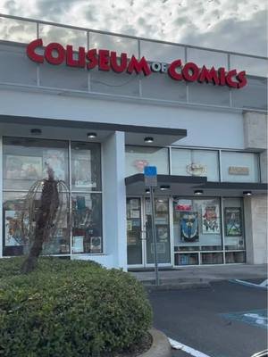 Checking out Coliseum of Comics in New Tampa! #comicstore #comicbookstore #tampa #coliseumofcomics 