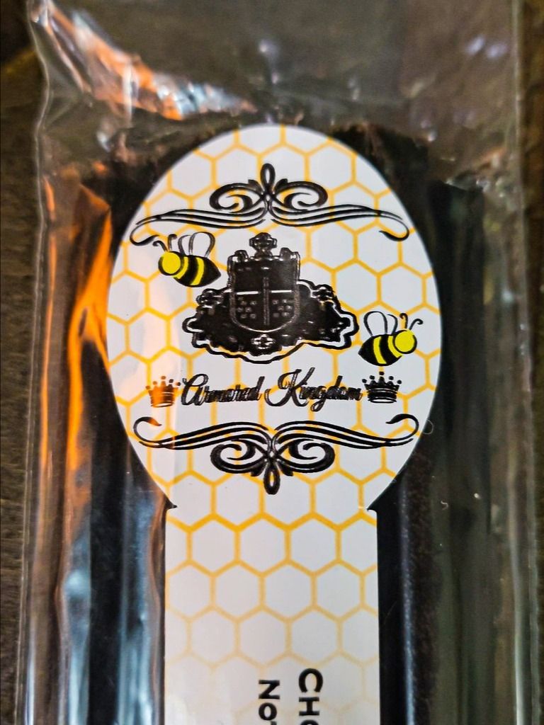 The Armored Kingdom Chocolate Honeysticks product image (2)