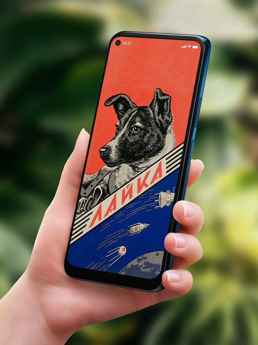 Phone Wallpaper: Laika, first space dog, USSR / Soviet vintage space poster — Instant digital download, mobile wallpaper, Laika wallpaper product image (6)