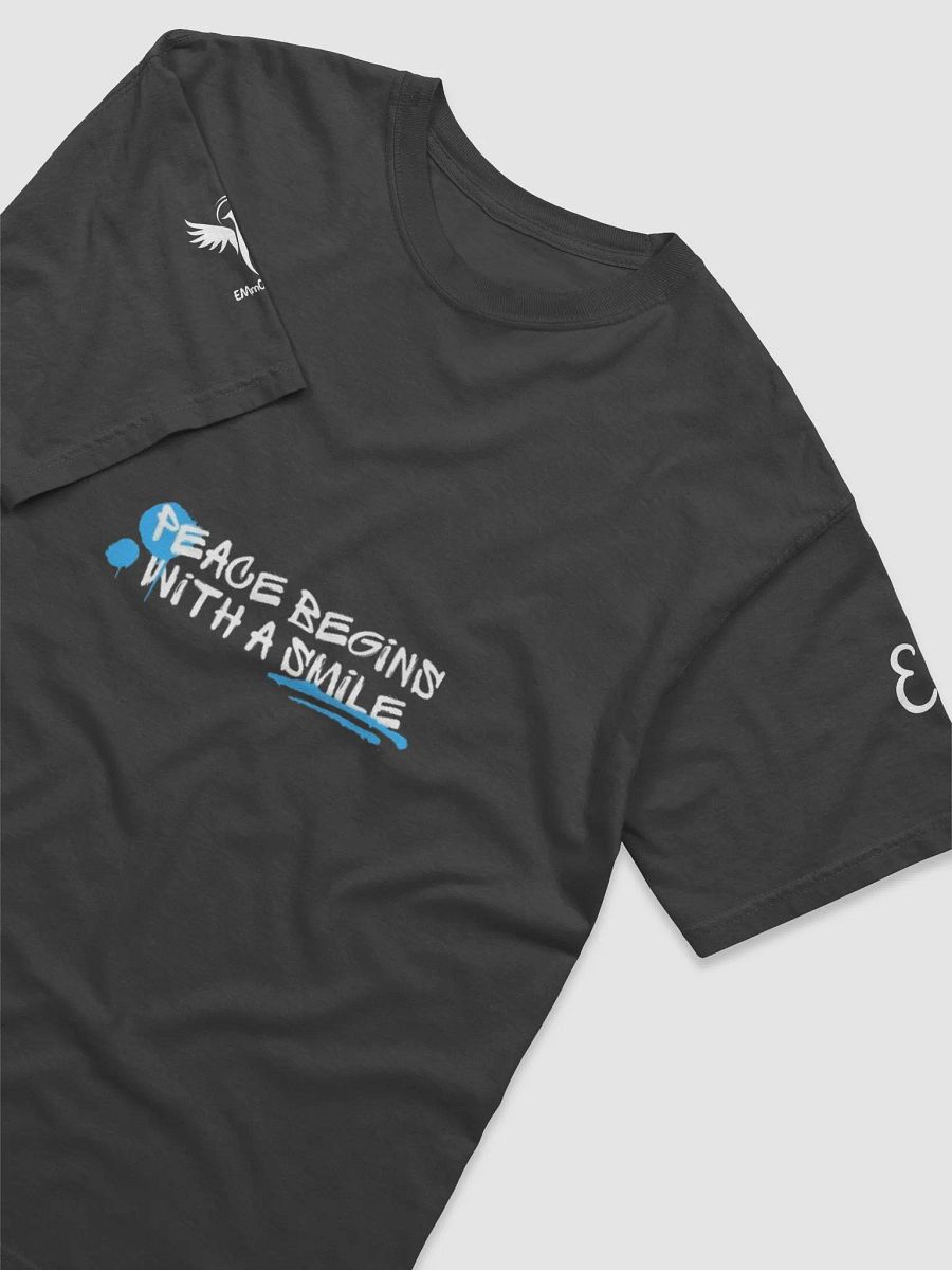 Peace Begins With A Smile: T-Shirt product image (15)