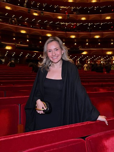 The Season Premiere of Porgy and Bess at the @metopera ❤️ What a beautiful piece with such complicated and lovable characters...