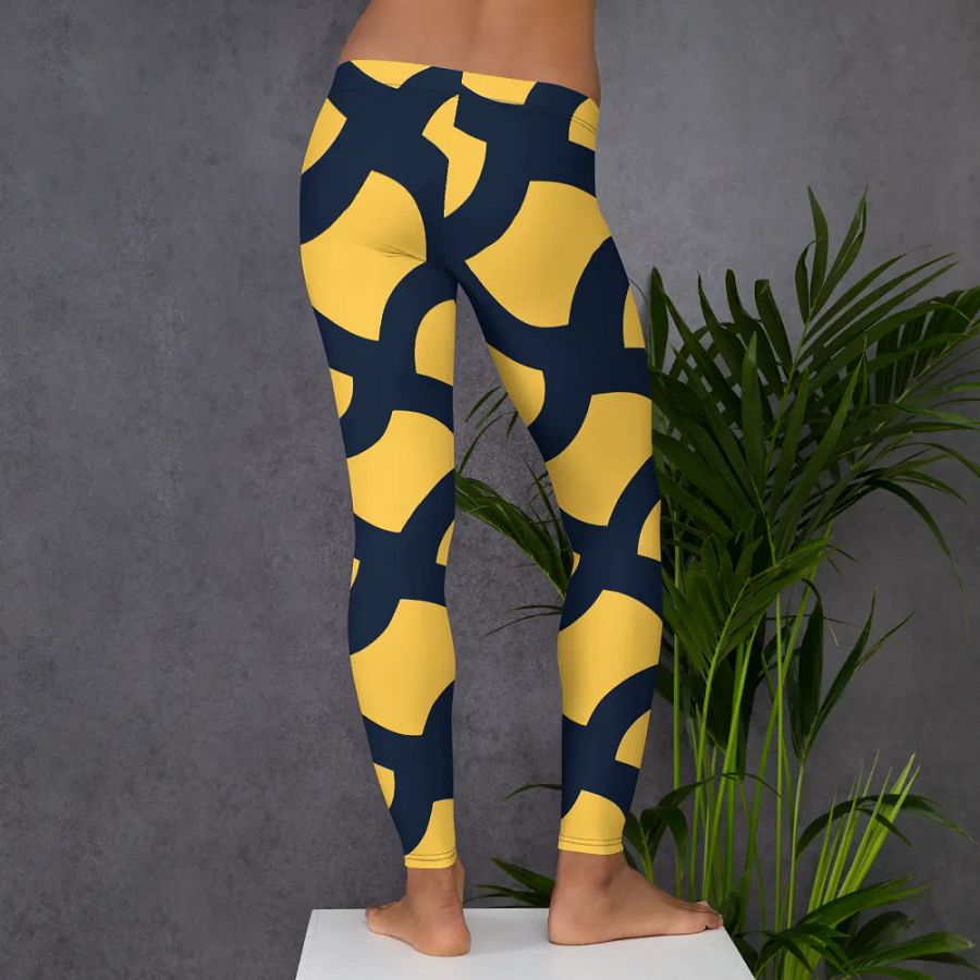Wavelet Wonder All-Over Leggings product image (6)