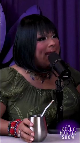 KELLY MANTLE PLEASE DON’T DO IT! 😂🌈🧱 MY INTERVIEW WITH @kellymantle ON THE KELLY MANTLE SHOW IS OUT NOW! GO LEAVE A COMMENT L...