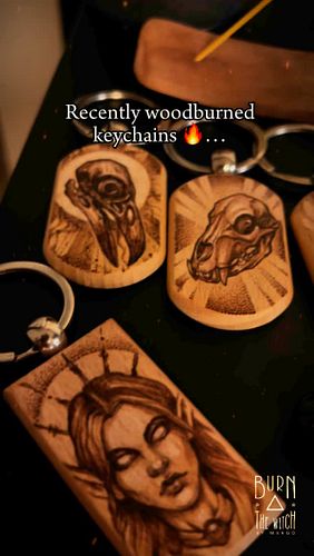 Pyrography micro-collection 🔥
I will create more of these mini canvas burnings
#pyrography #pyrographyart #woodburning #keych...