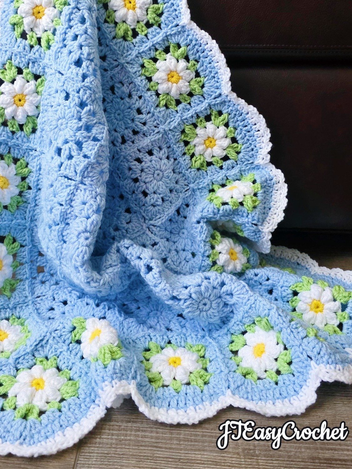 Easy Crochet Pattern & VIDEO, Blue Flower Granny Square Blanket With Daisy Border product image (11)