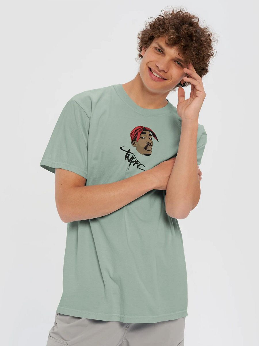 Rebel Spirit Bandana Illustration T-Shirt product image (67)