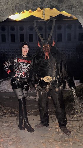 When Krampus chooses YOU as his favorite bad girl 😈🔥

Eternal thanks to @alegna_dekadens and @chrissbarbossa 👹 two souls who ...