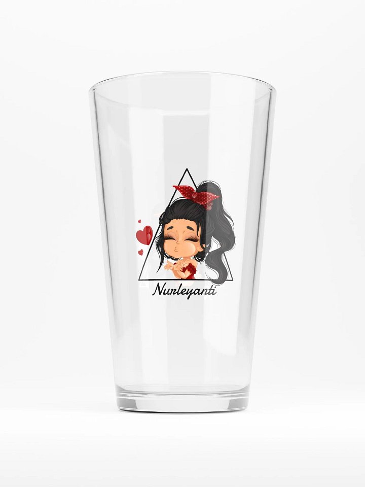 Chibi Nur shaker pint glass product image (1)