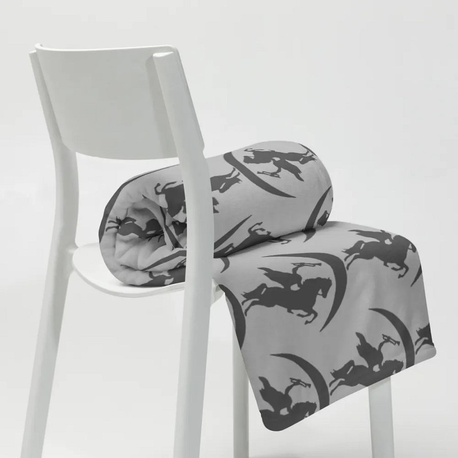 Rogues Hollow Throw Blanket product image (8)