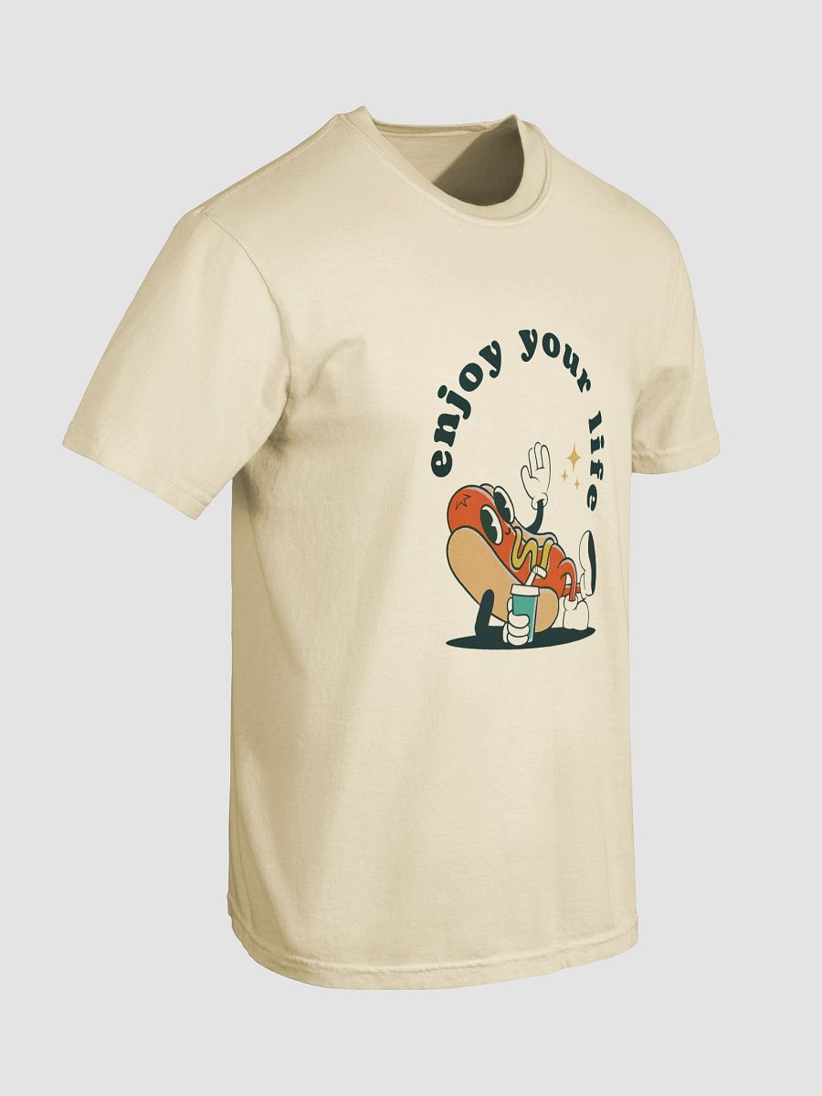 Chillin' Hot Dog Graphic Tee product image (13)