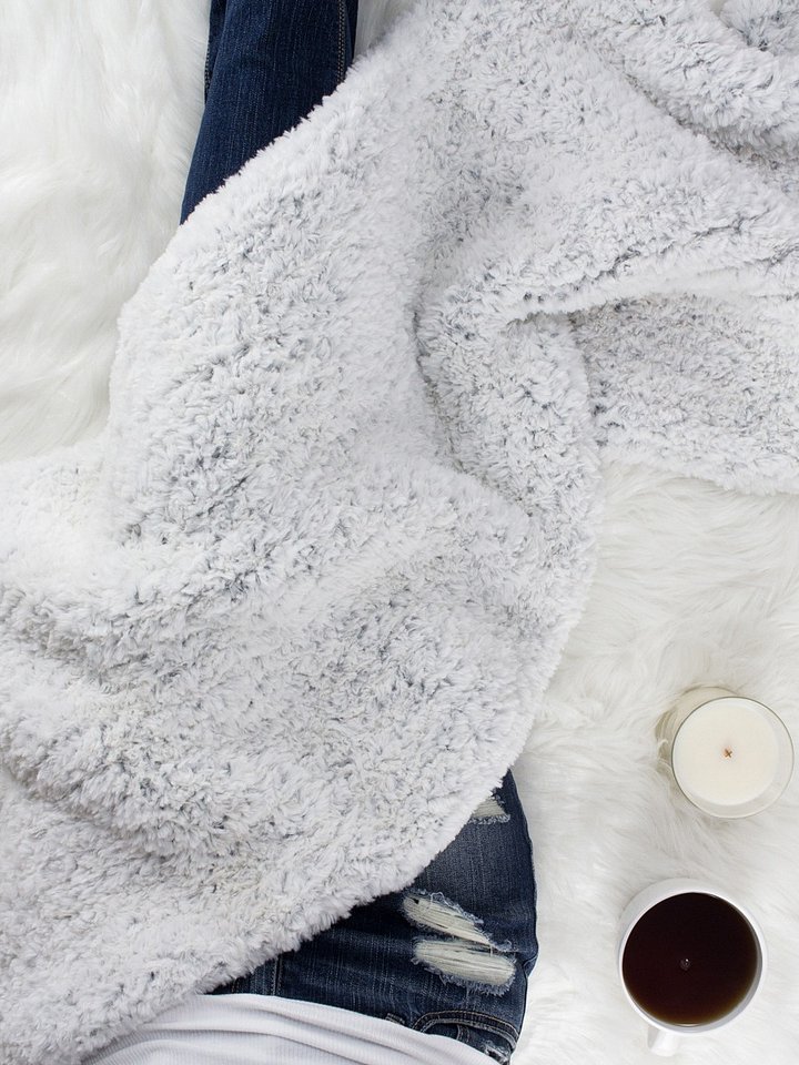 Faux Fur Blanket Scarf Knitting Pattern - Stillness product image (1)