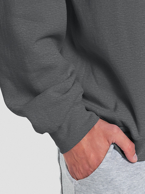 Photo showing Gildan Classic Crewneck Sweatshirt