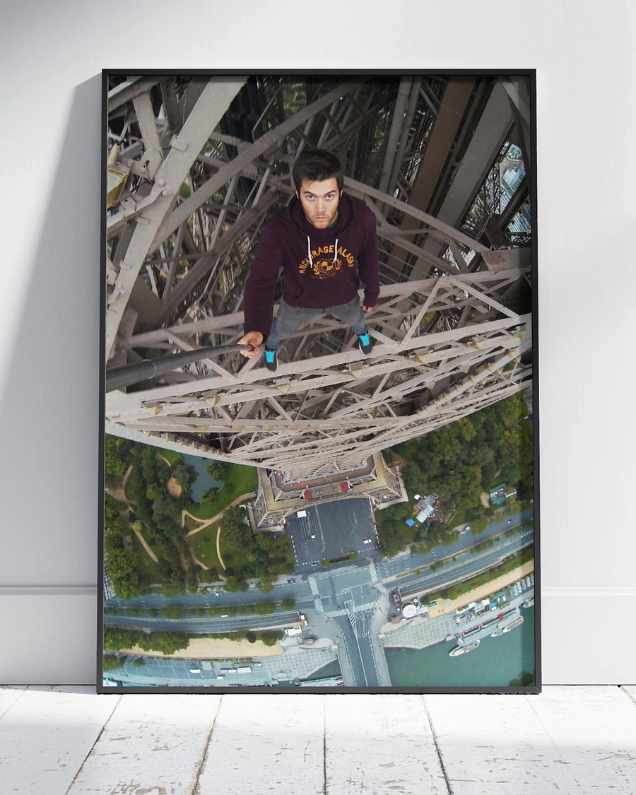 Eiffel Tower Selfie product image (1)