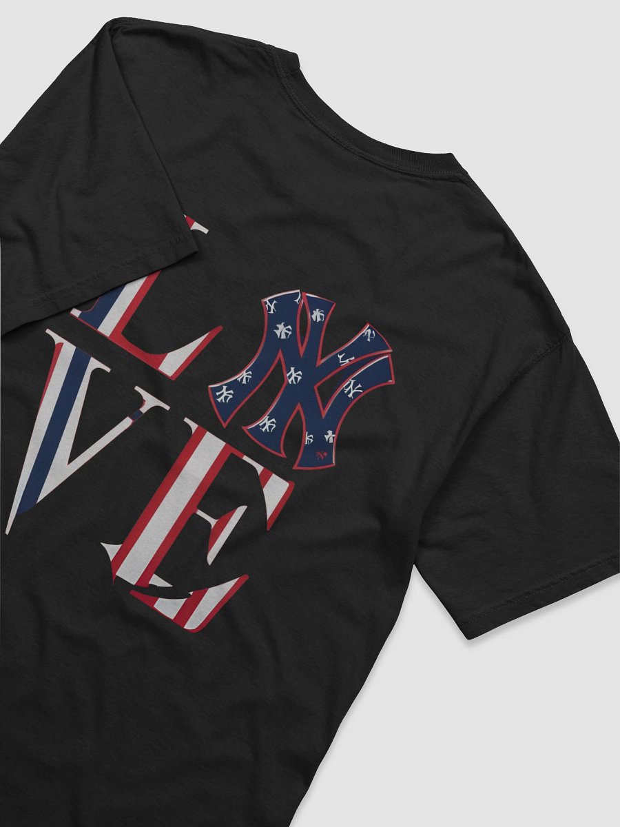 Patriotic Love Graphic Tee product image (73)