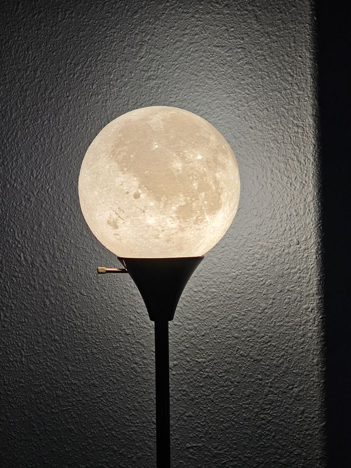 3D Printed Moon Lamp | Realistic Lunar Night Light | Space Lover Gift | LED Desk Light | Custom Moon Décor product image (2)