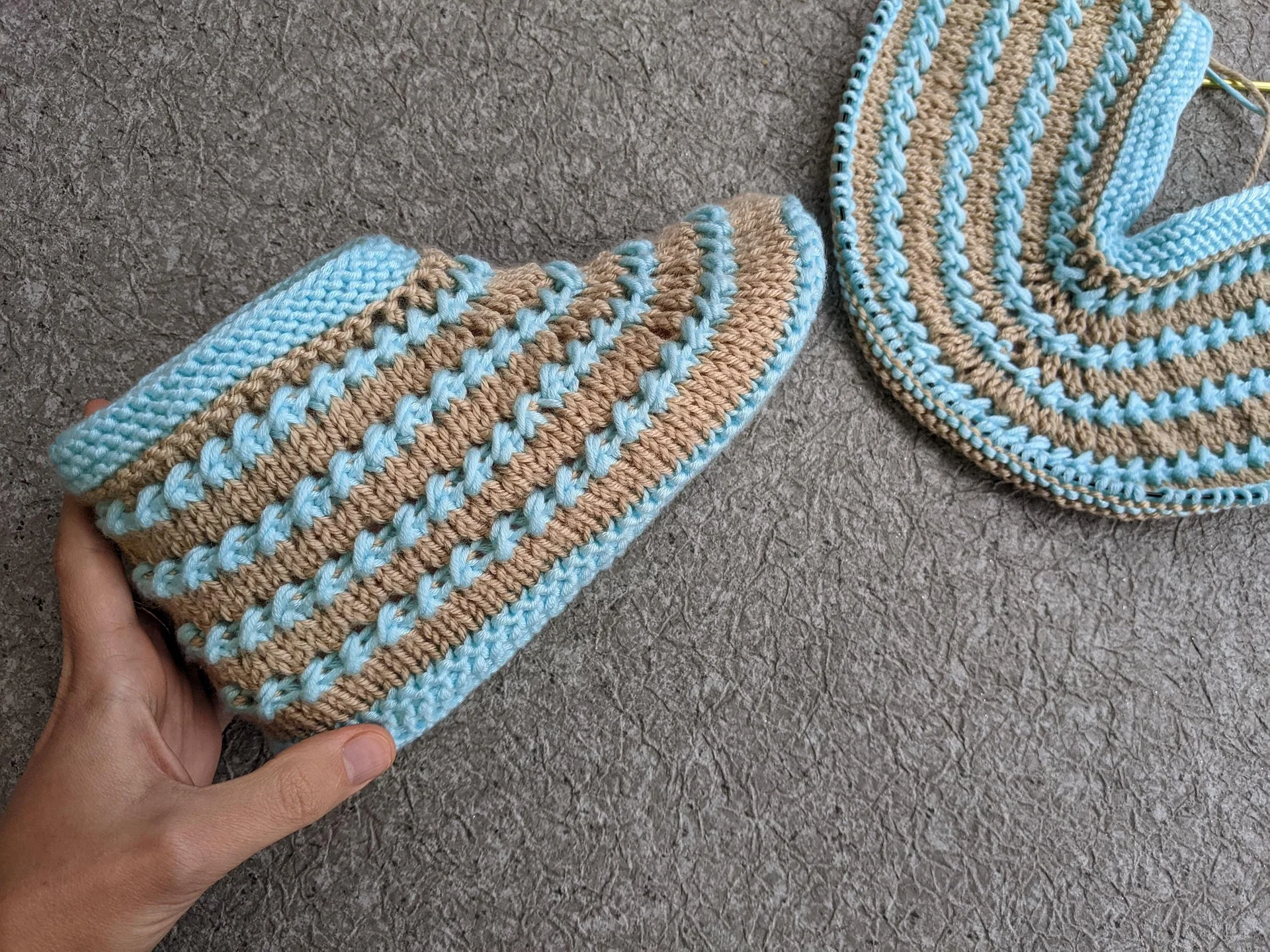 Flat Knit Slipper Booties Pattern product image (2)