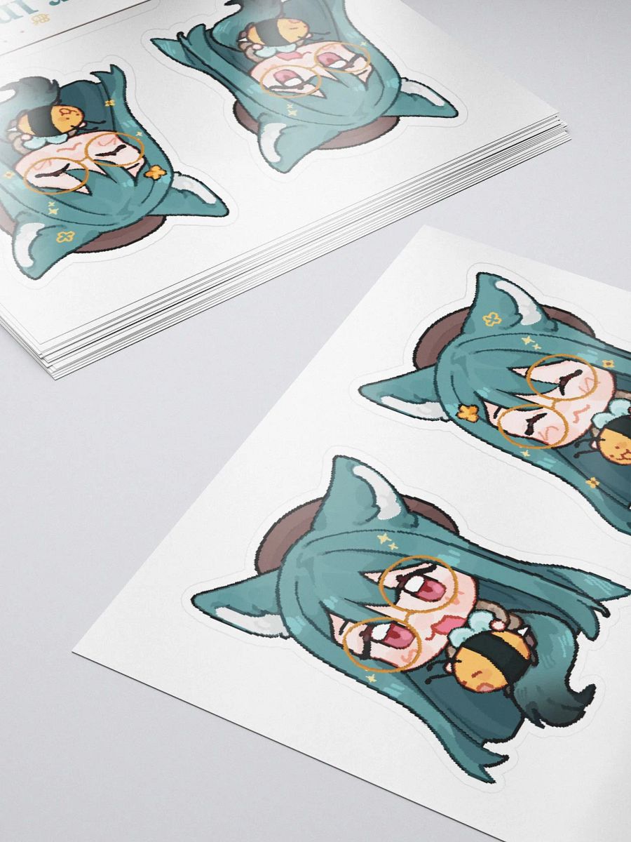 clover and manuka sticker product image (5)