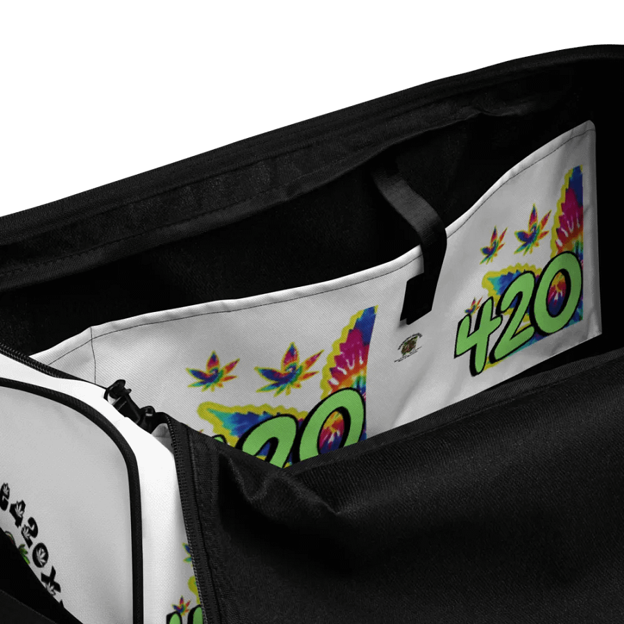 GSkullie420's Travel Bag product image (4)