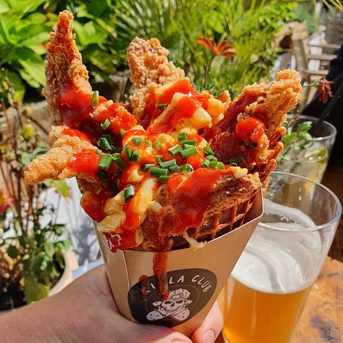 Lunch. Fried chicken, mac cheese in a waffle. Sorted
#killawaffles #theploughsleapshyde
