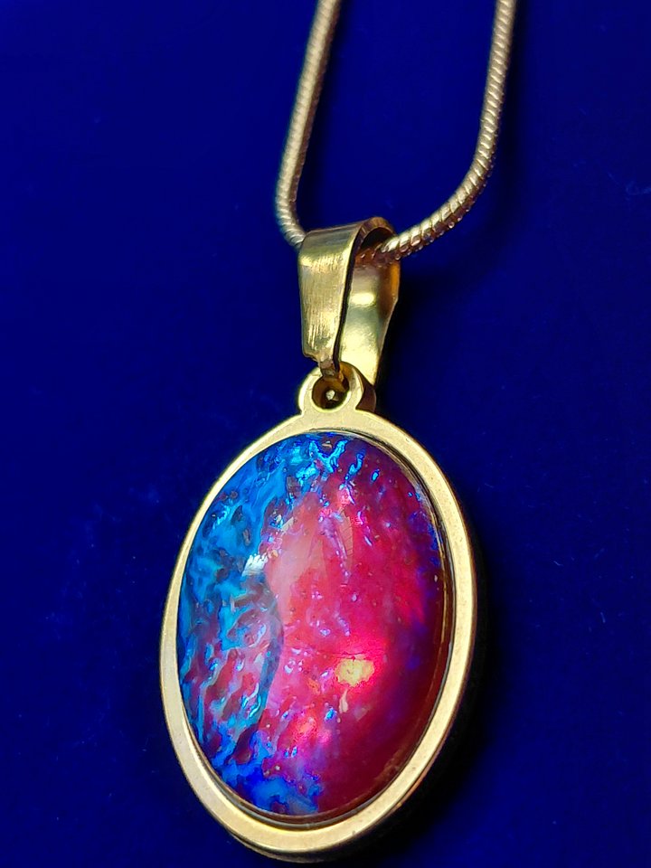 Thunderstone Dragon Amulet (Gold) product image (2)